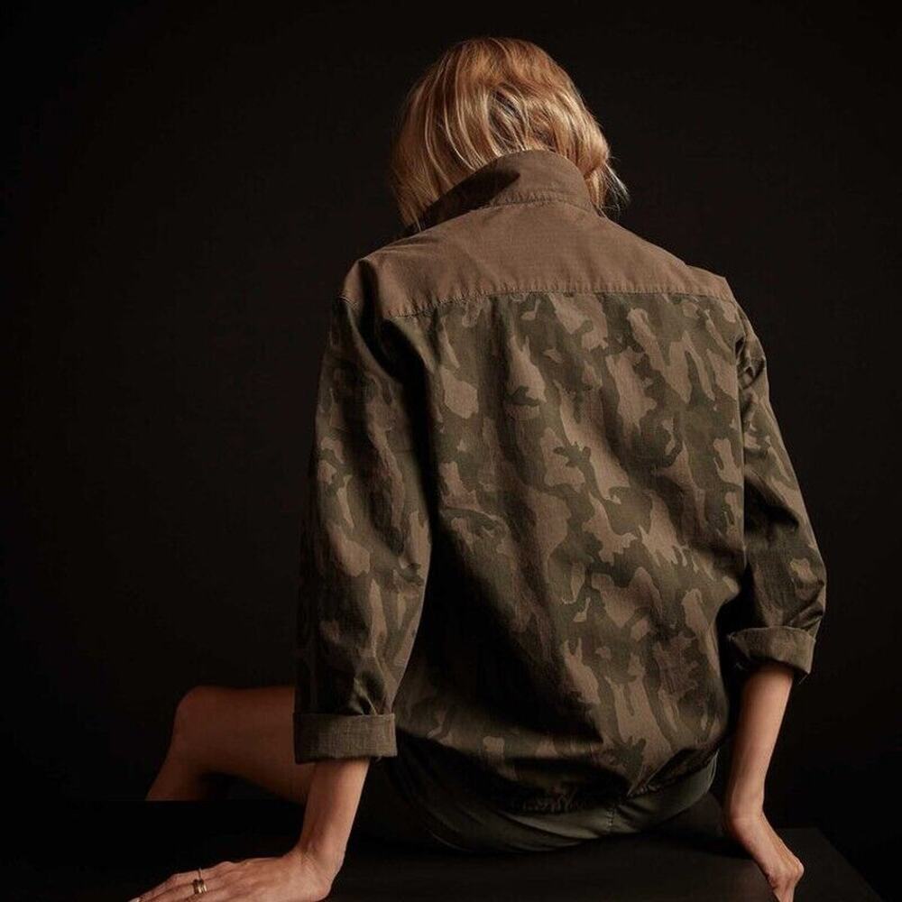 James Perse Army Green Tan Camo Print Zip Band Neck Long Sleeve Jacket 4 / XL - Picture 2 of 16